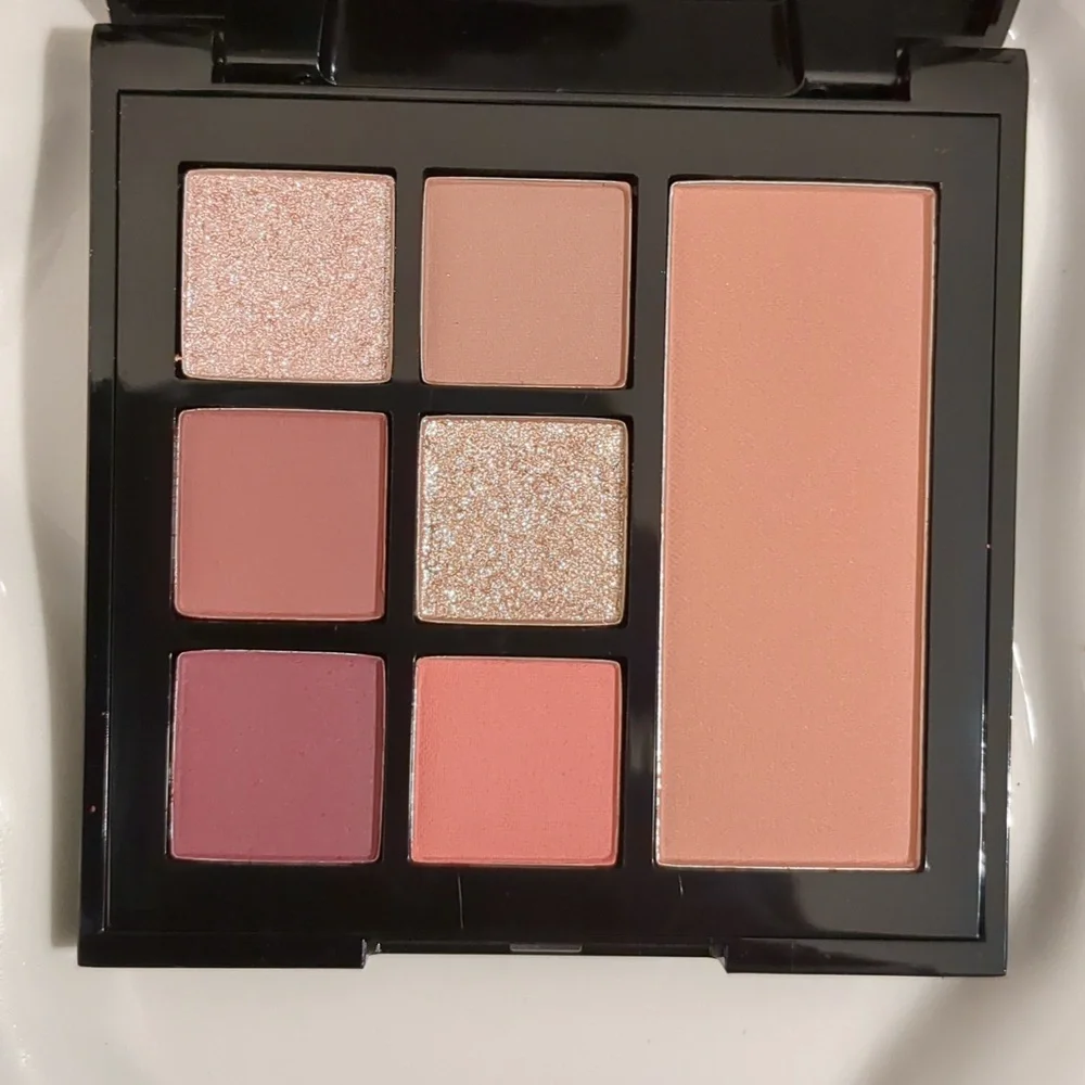 Eye & Cheek Palette